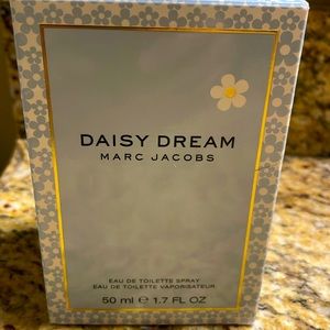 Marc Jacob’s Daisy Dream perfume. New.